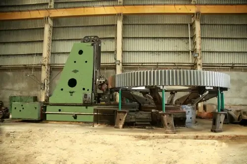 Gear Hobbing Machine